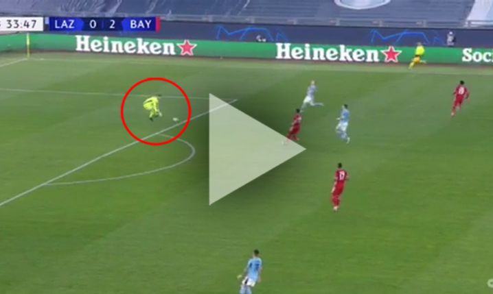 Tak Manuel Neuer wyrzuca piłkę! :D [VIDEO]